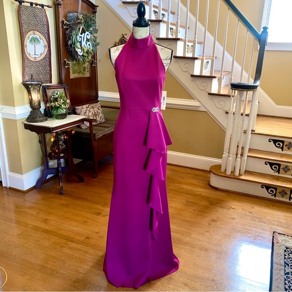NWT’s Eliza J halter gown with ruffle rhinestone brooch - Picture 1 of 10
